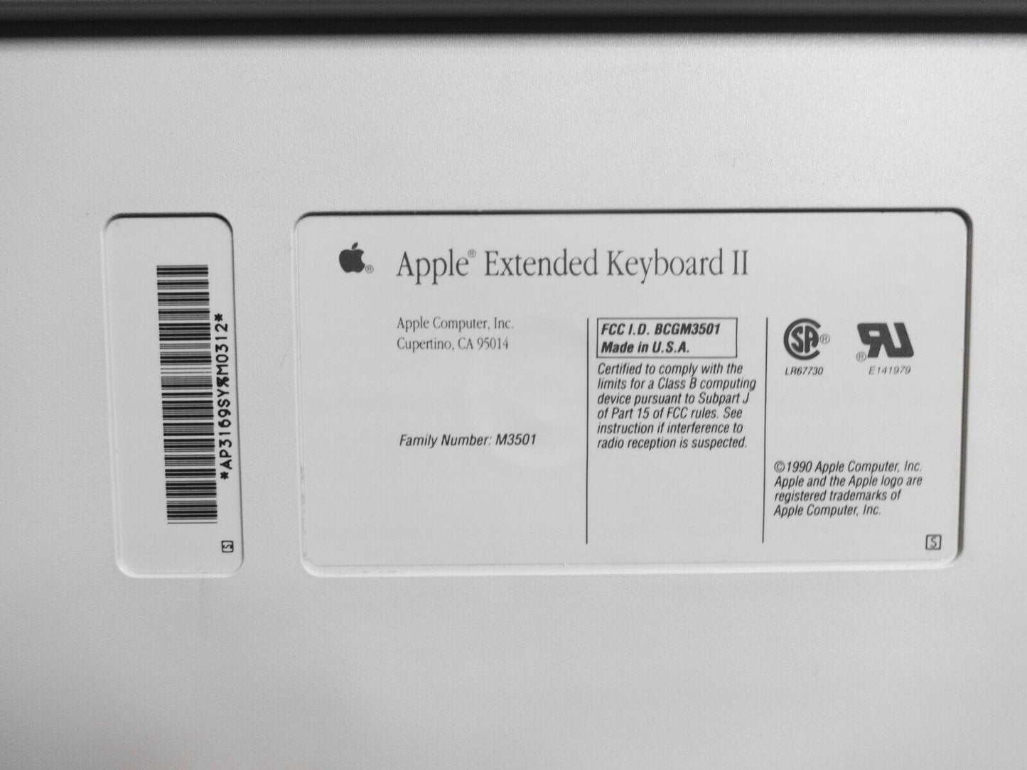 Vintage Apple Extended Keyboard II Family Number M3501