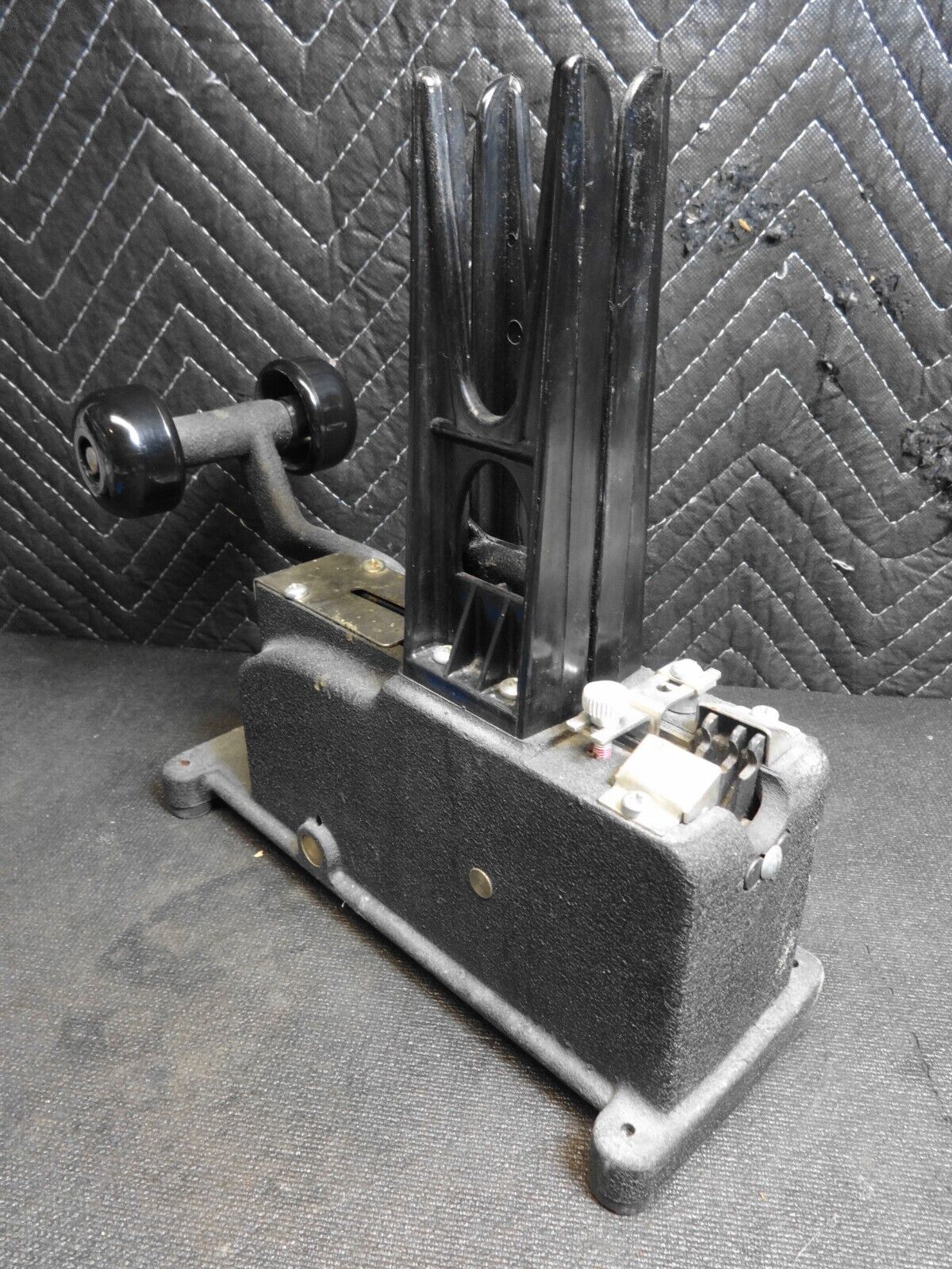 B & K FLORAL Flower Stem STEMMING MACHINE, B&K Model H Heavy Duty