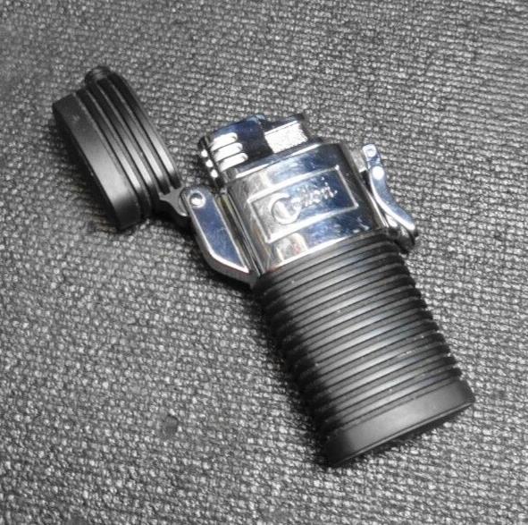Vintage Quantum All Weather Colibri Wind & Water Tobacco Lighter