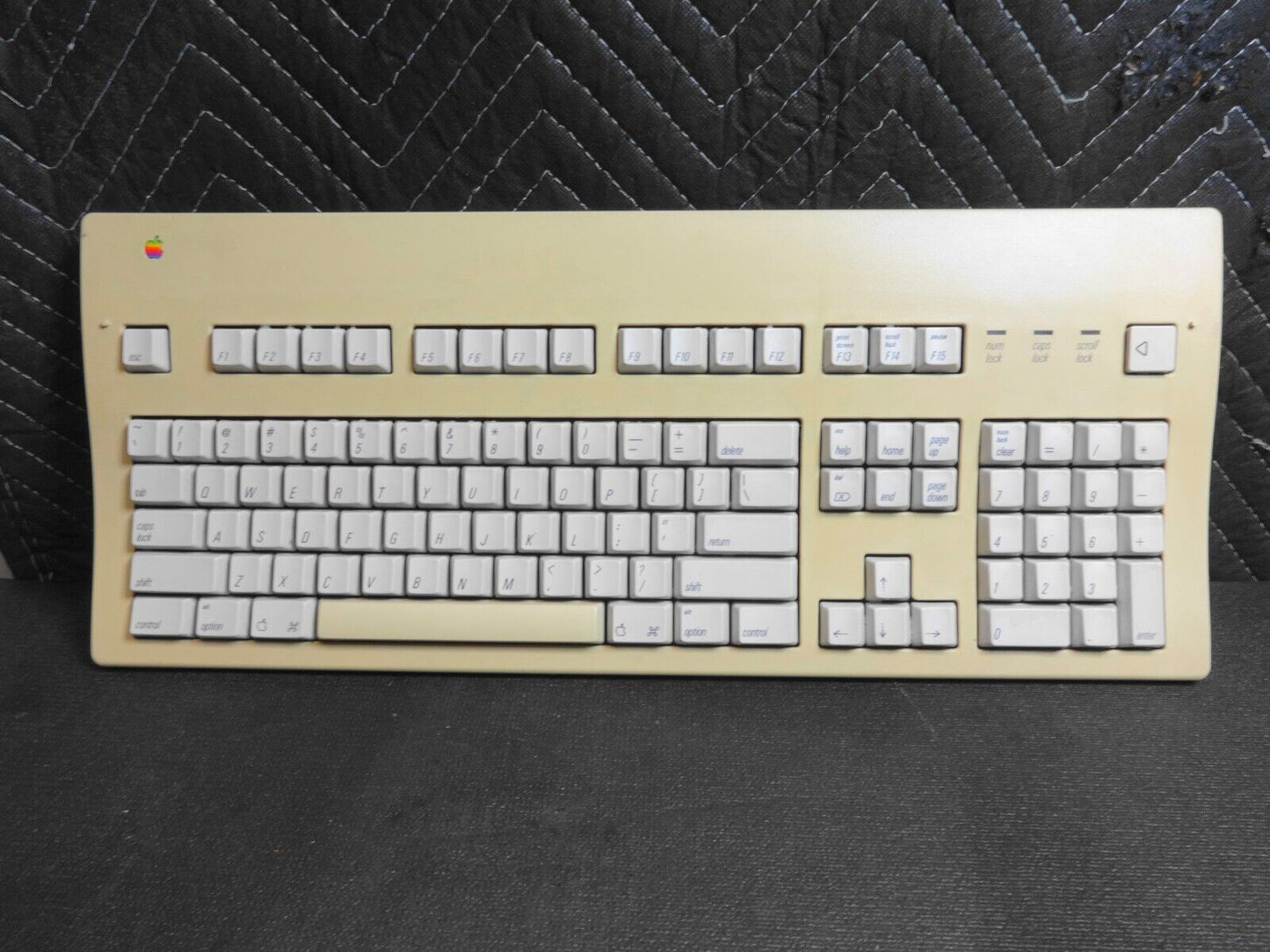 Vintage Apple Macintosh Extended Keyboard II M3501 - No Cords