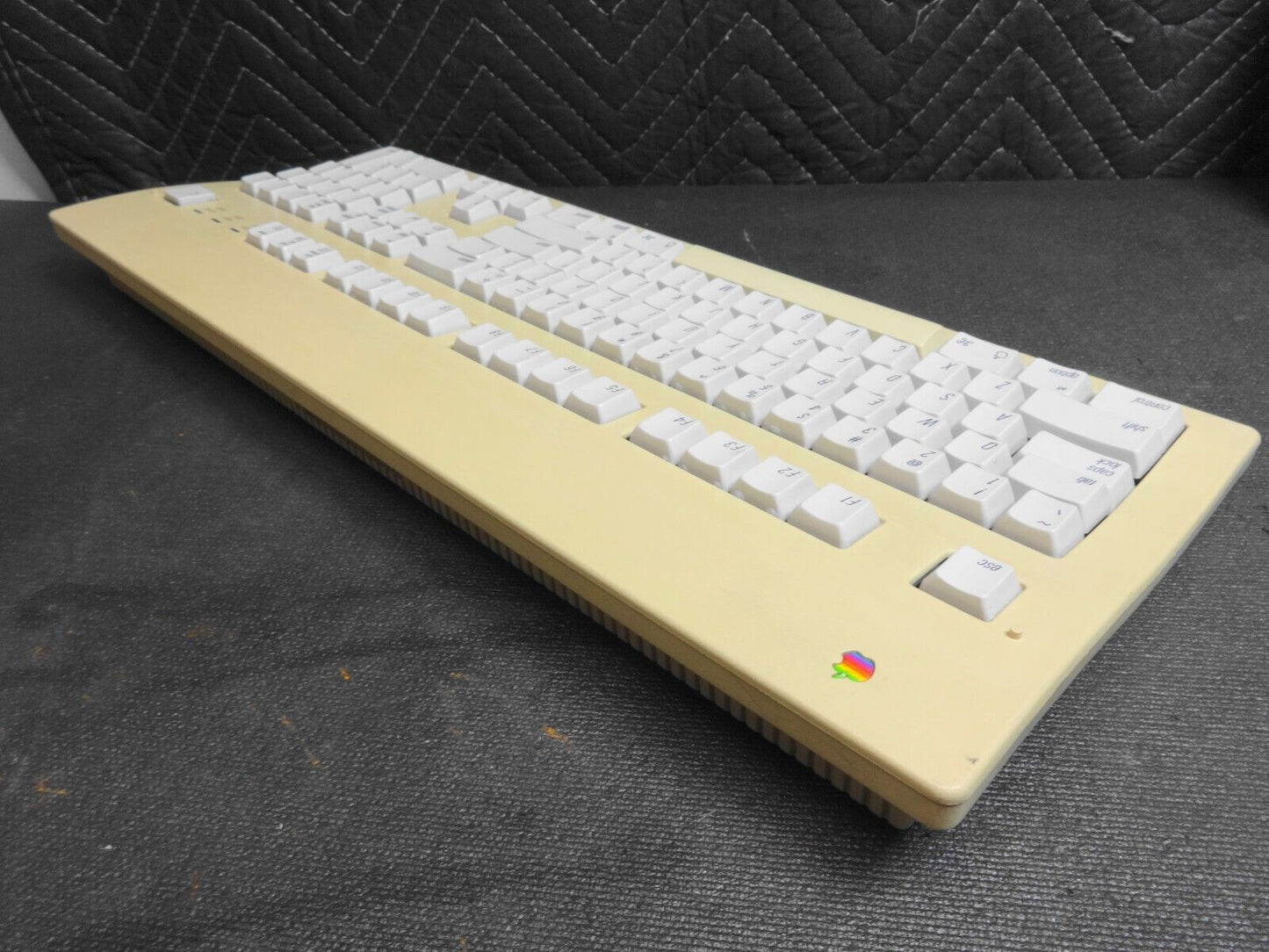 Vintage Apple Macintosh Extended Keyboard II M3501 - No Cords
