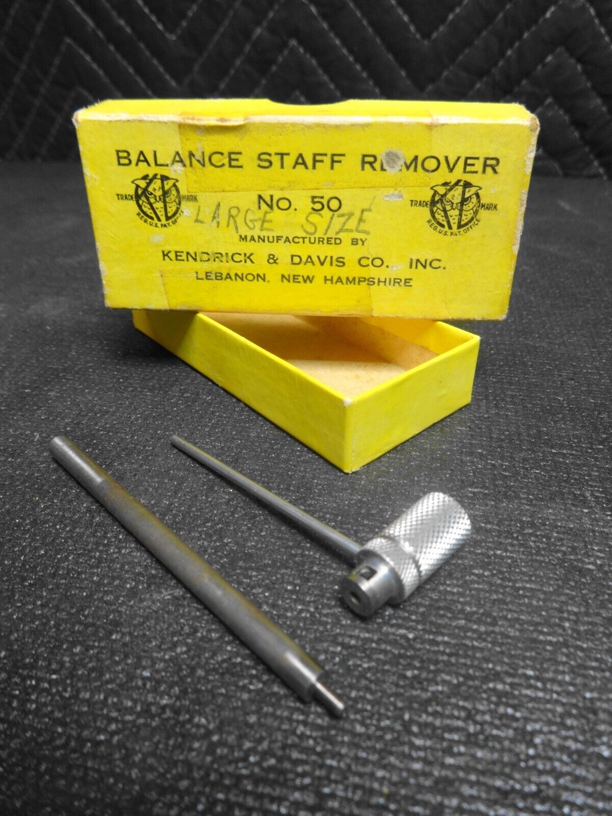 Vintage K & D #50 BALANCE STAFF REMOVER in box - 1940'S - Large