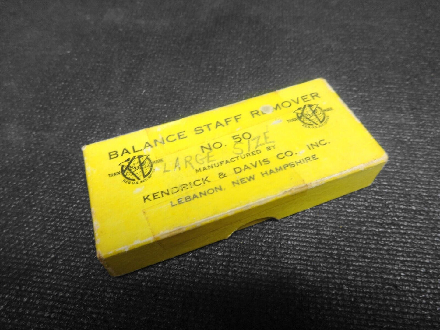 Vintage K & D #50 BALANCE STAFF REMOVER in box - 1940'S - Large