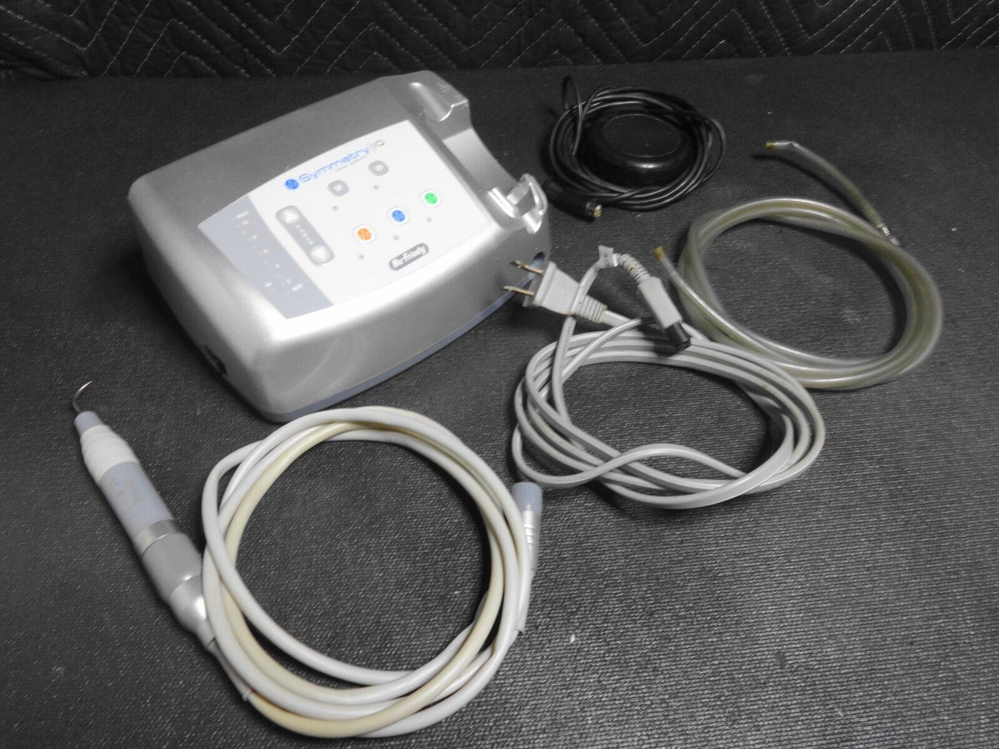 Hu-Friedy Symmetry IQ 3000 Ultrasonic Scaler