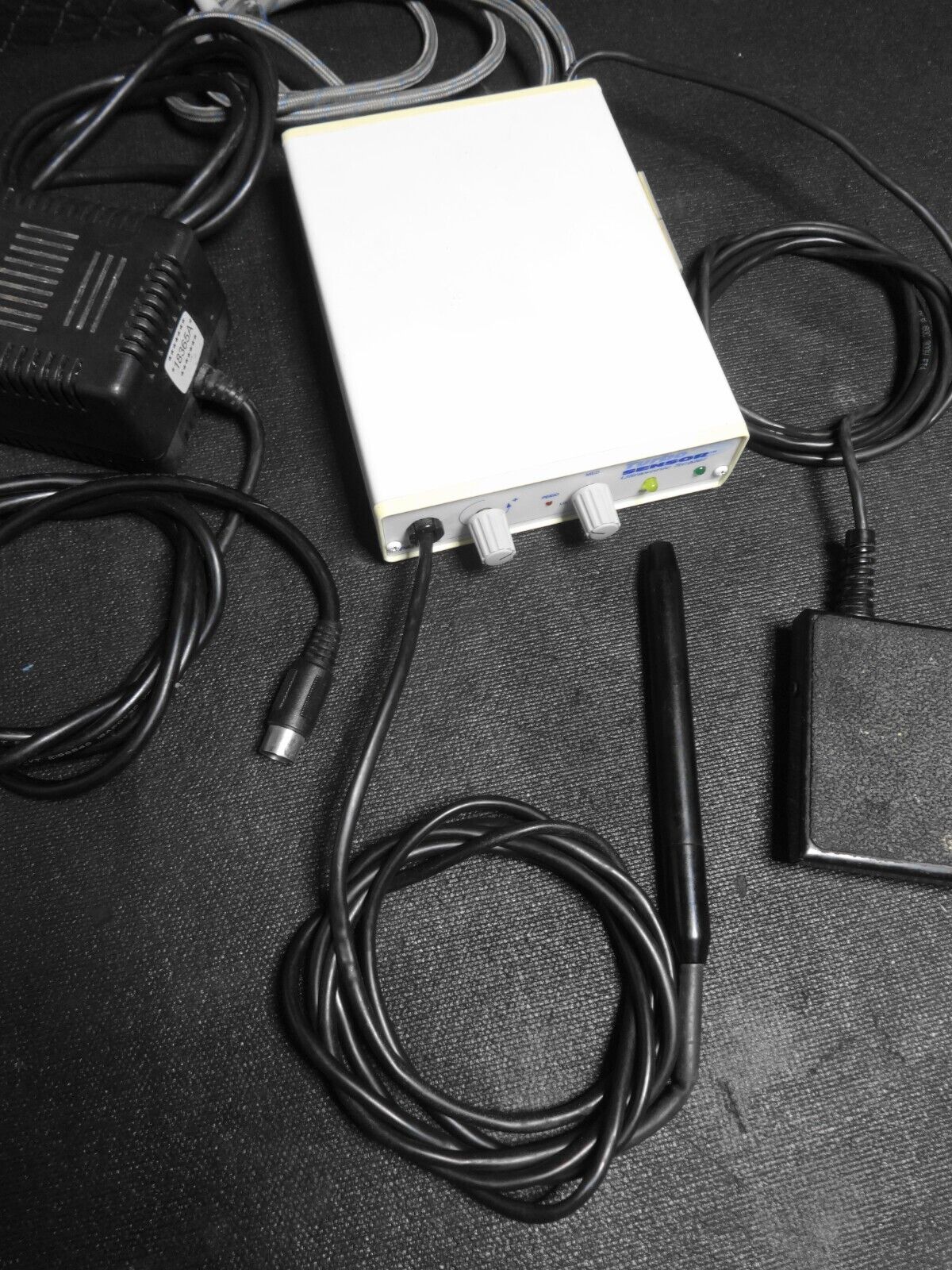 Parkell Turbo Sensor D560 25/30 Ultrasonic Dental Scaler - Untested