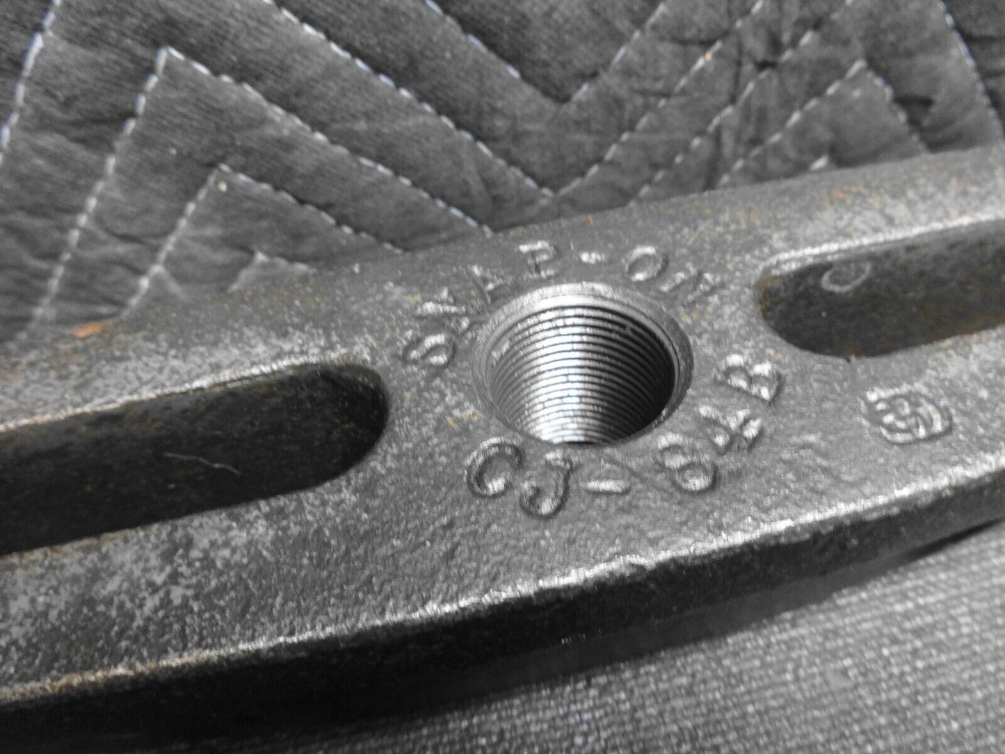 SNAP-ON CJ84 & CJ84-4 Manual Tapped Hole Puller - Yoke & Pressure Screw