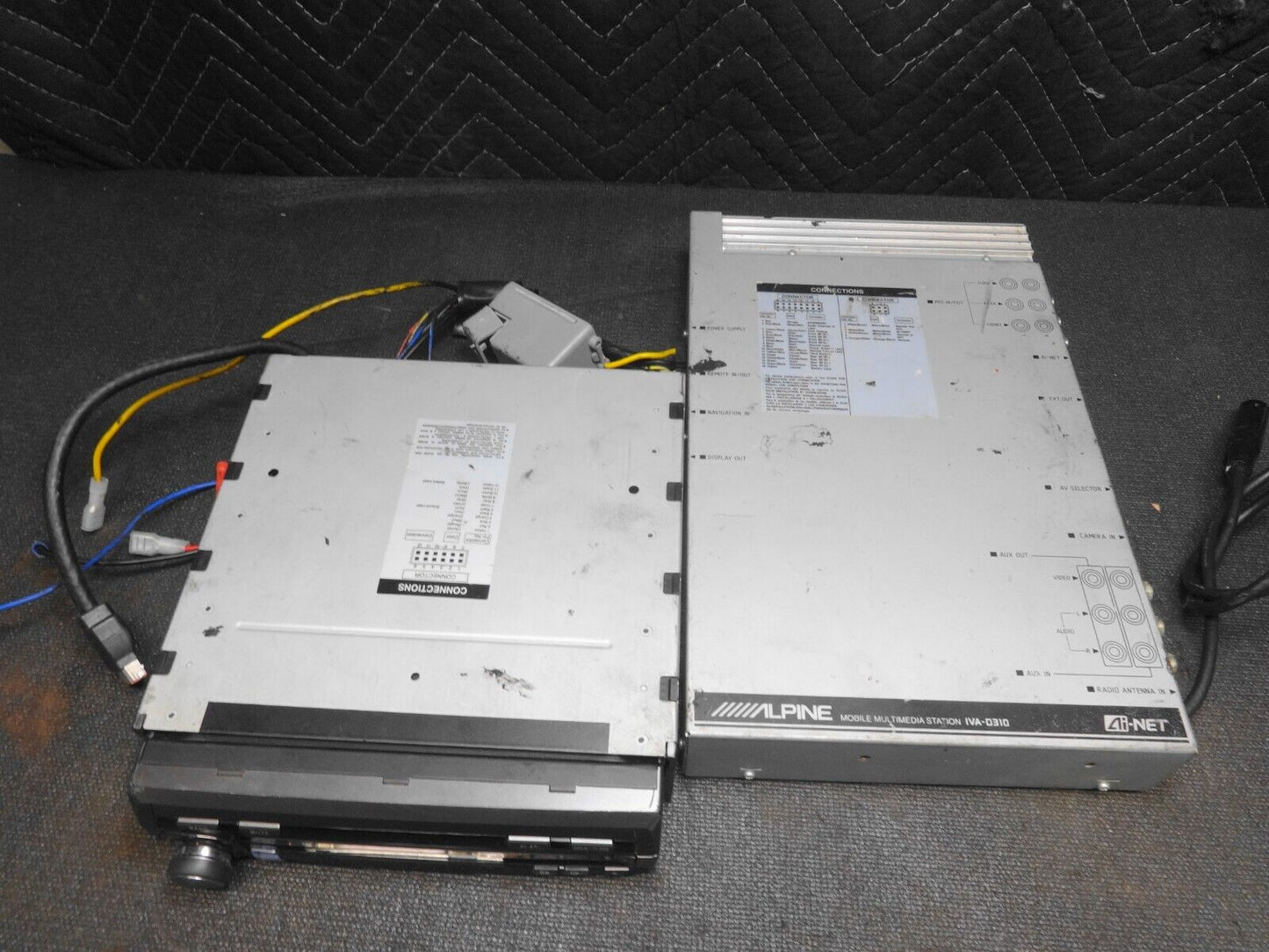 Alpine IVA-D310 w/ Multi Media Station