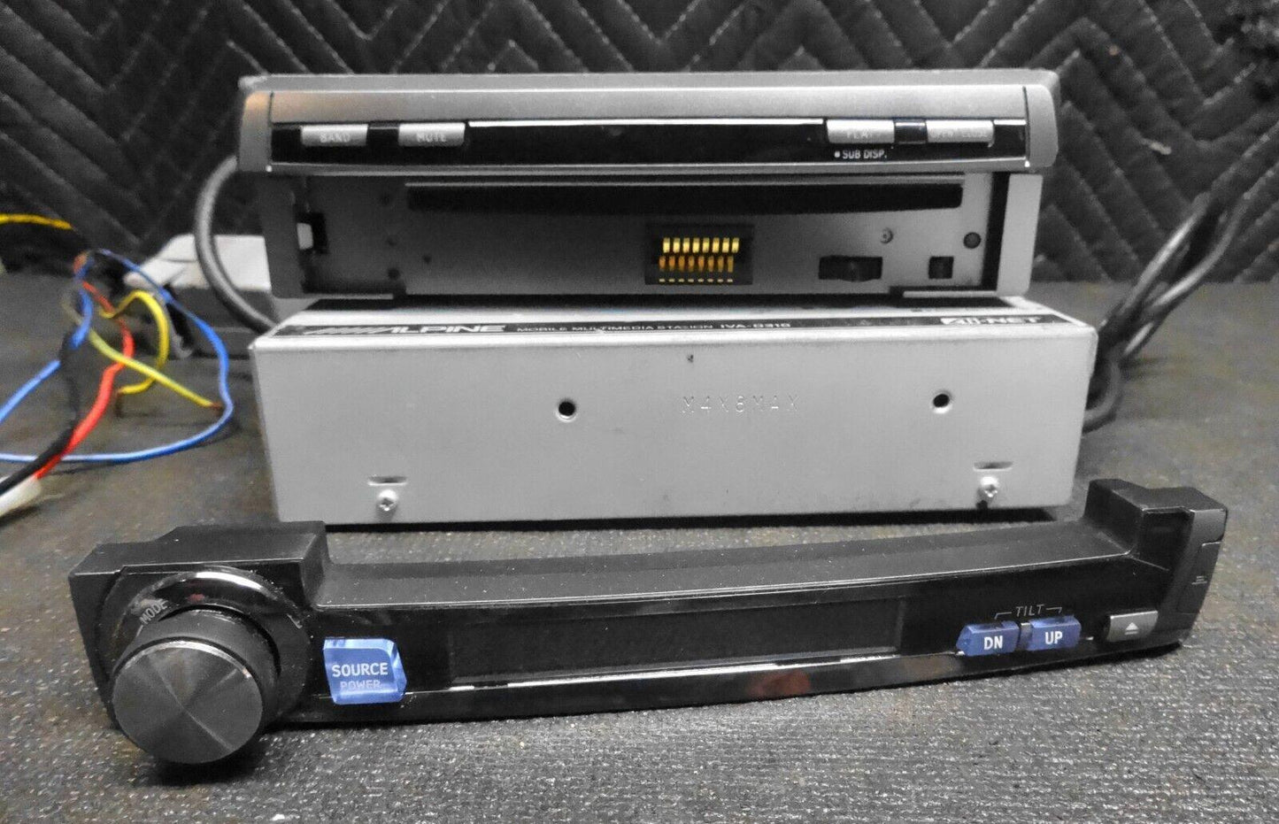 Alpine IVA-D310 w/ Multi Media Station