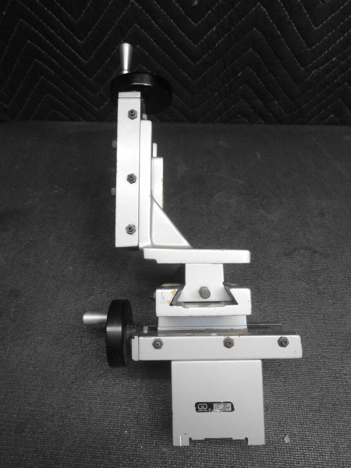 Gaertner Scientific Corp X-Y-Z Bench Setup W/ Compound Slide - Magnetic Base