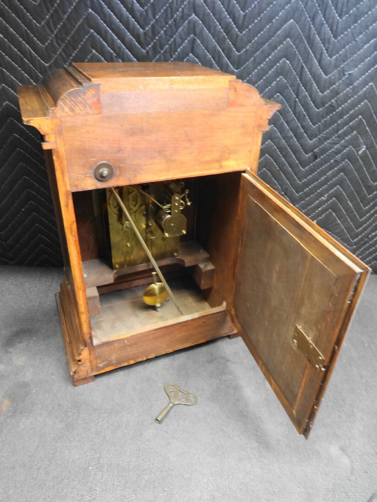 EARLY Junghans Germany Bracket Clock, Mantle Clock, Key & Pendulum