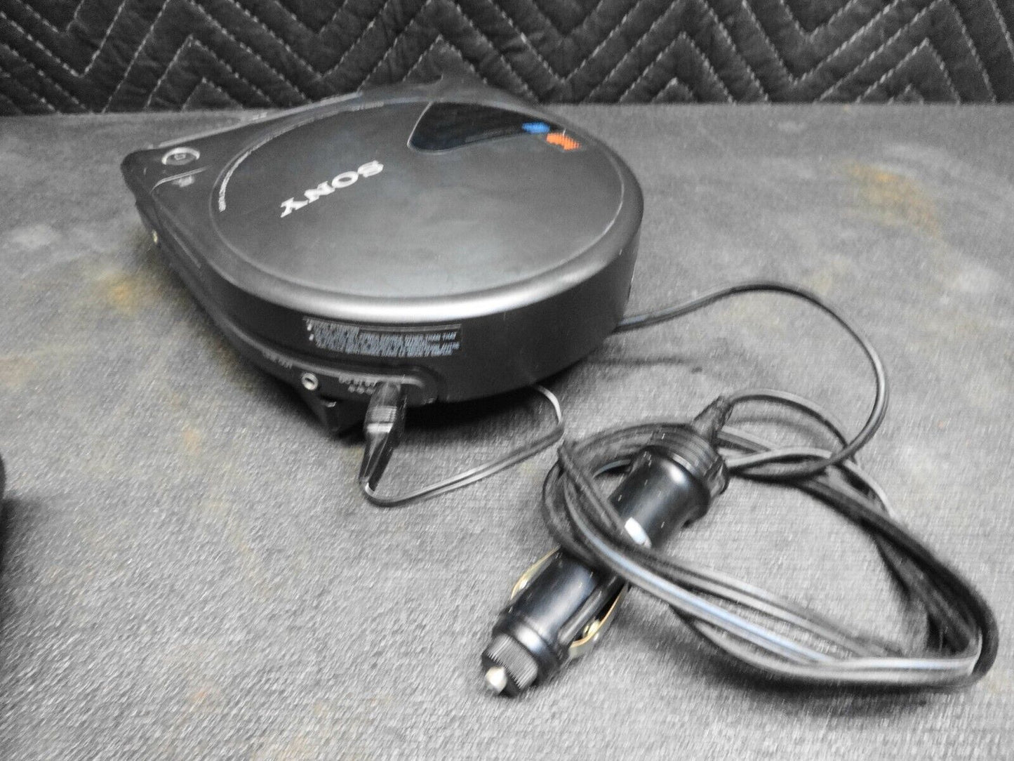 Sony Car CD Player D-600 + CPM-100P Mount Portable Digital Compact Disc WORKING