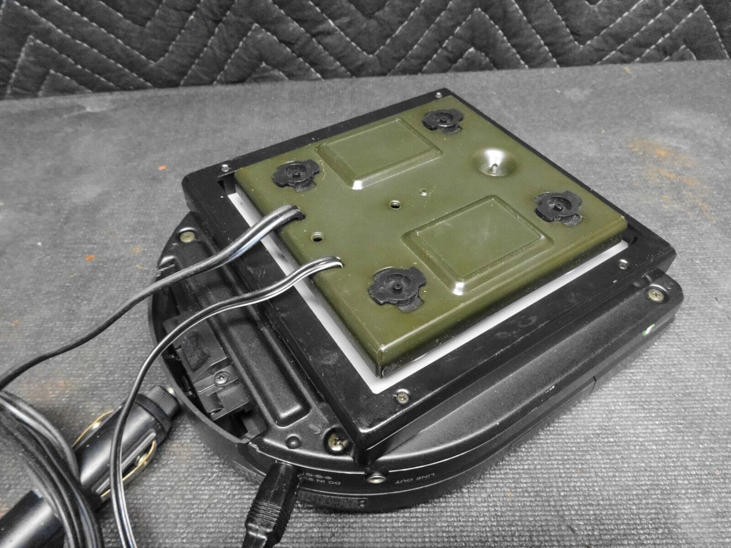 Sony Car CD Player D-600 + CPM-100P Mount Portable Digital Compact Disc WORKING