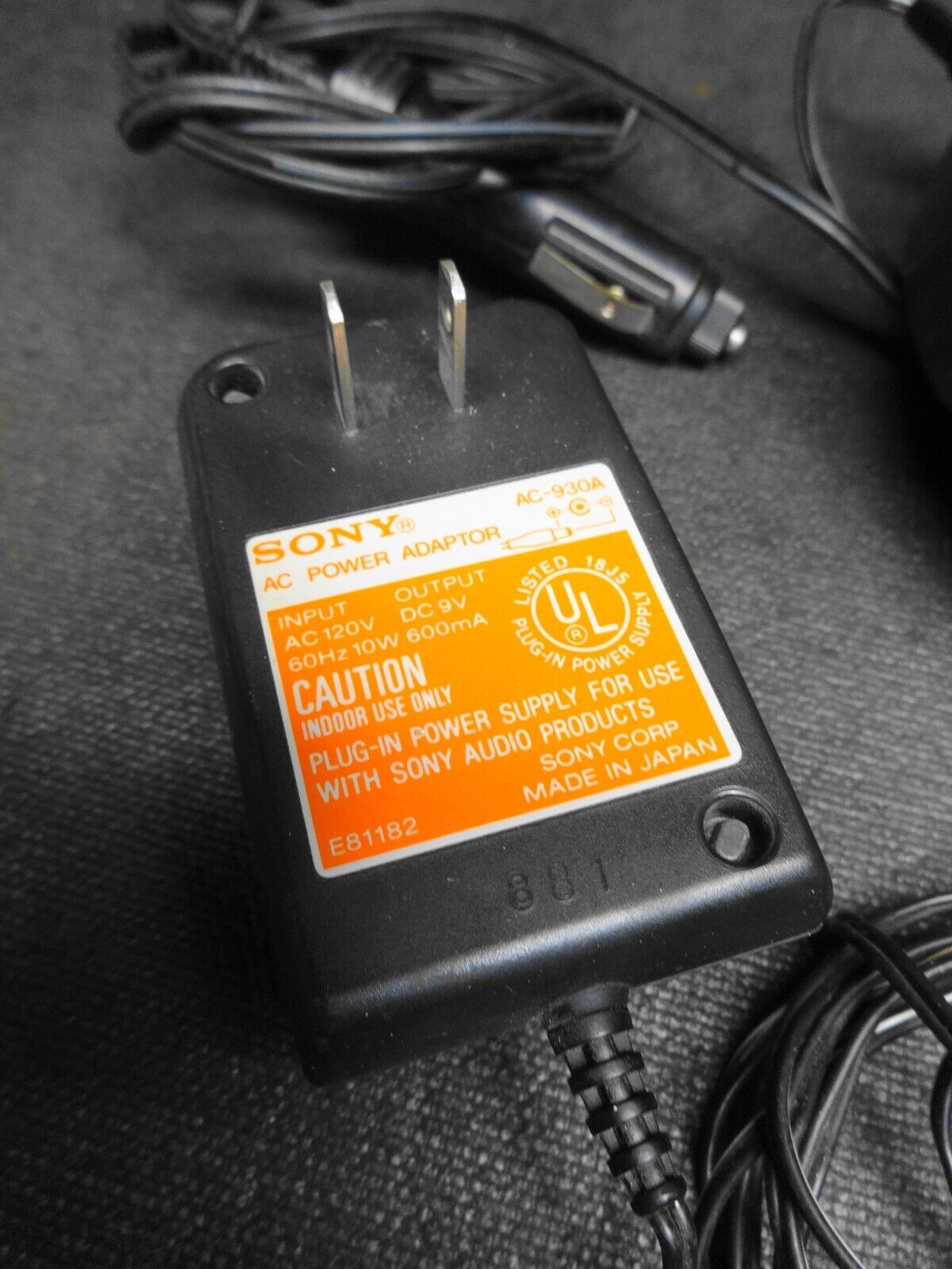 Sony Car CD Player D-600 + CPM-100P Mount Portable Digital Compact Disc WORKING