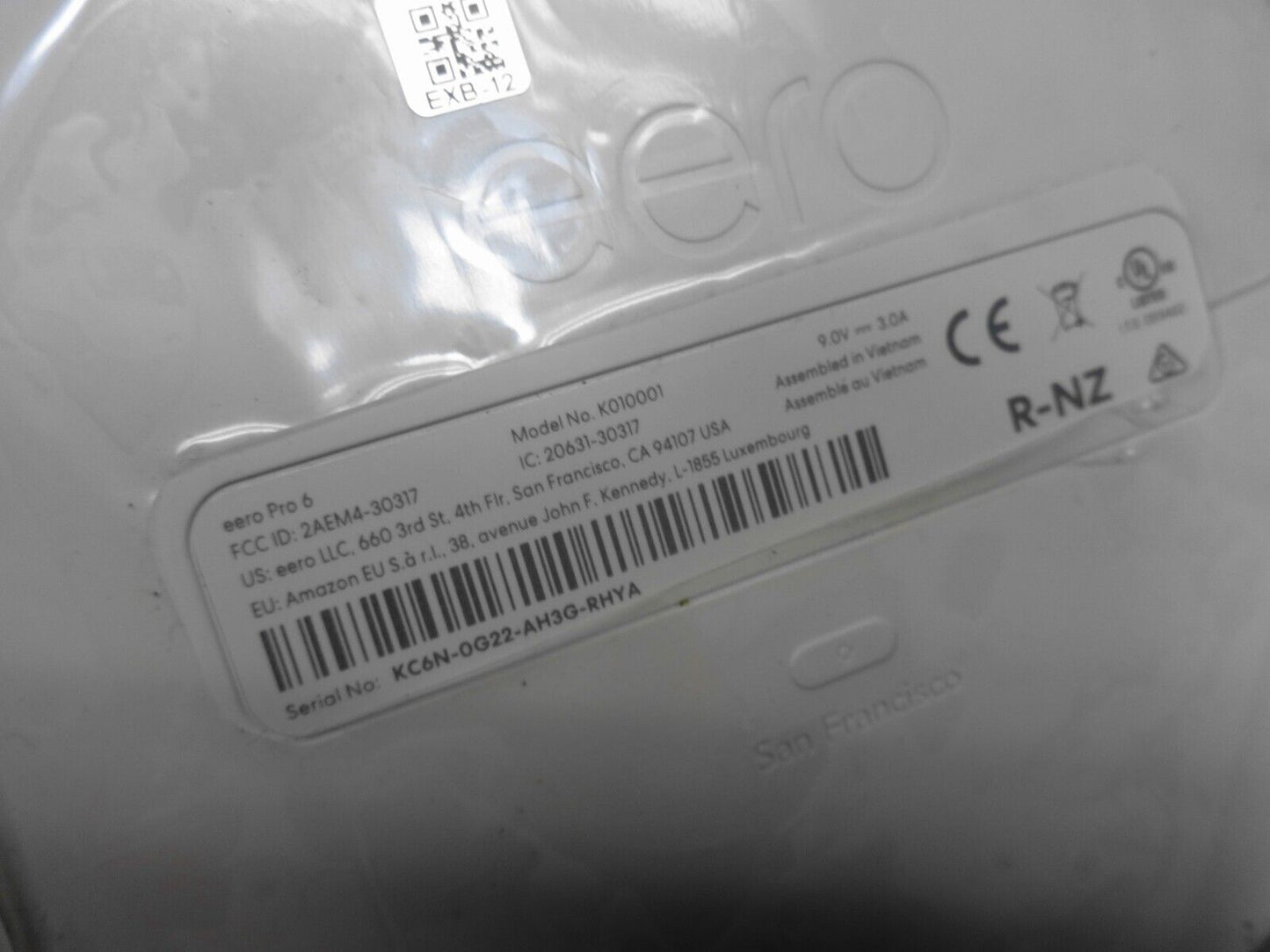 eero Pro 6 1Gbps Tri-Band Mesh Router - White - K010001 - No Power Cord