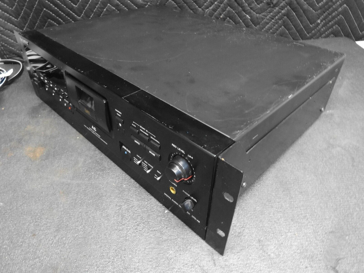 Sony DTC-A6 DAT Digital Audio Tape Deck w/ Rack Mount Ears