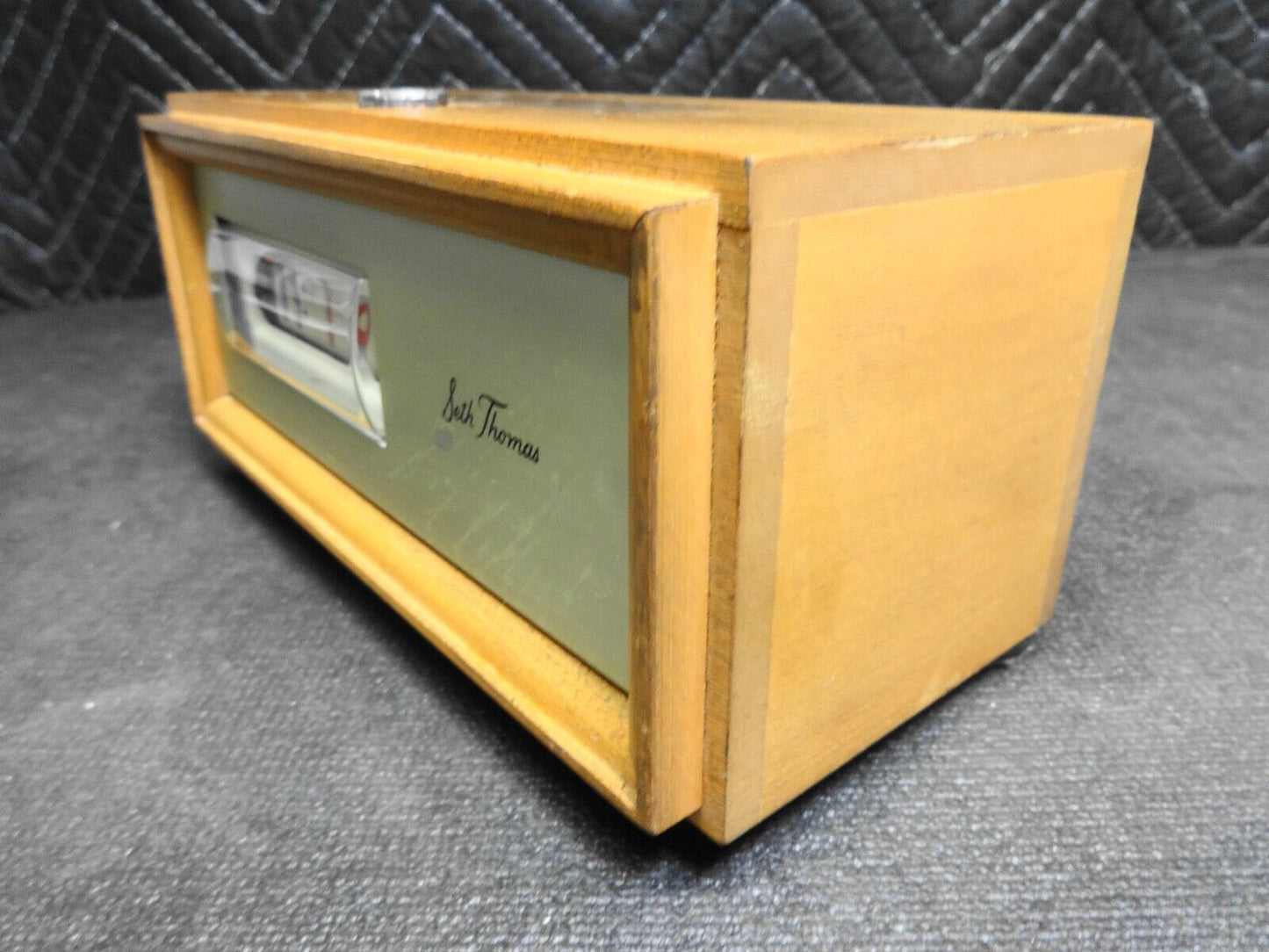 Seth Thomas Vintage Speed Read Flip Clock Maple Wood Model E037-000 - Working