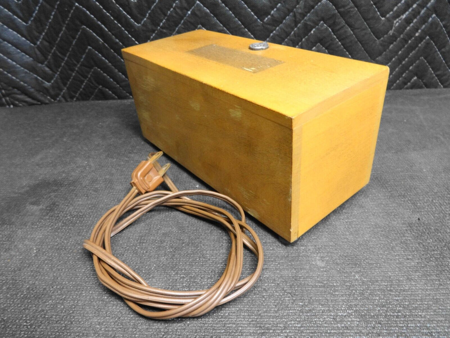 Seth Thomas Vintage Speed Read Flip Clock Maple Wood Model E037-000 - Working