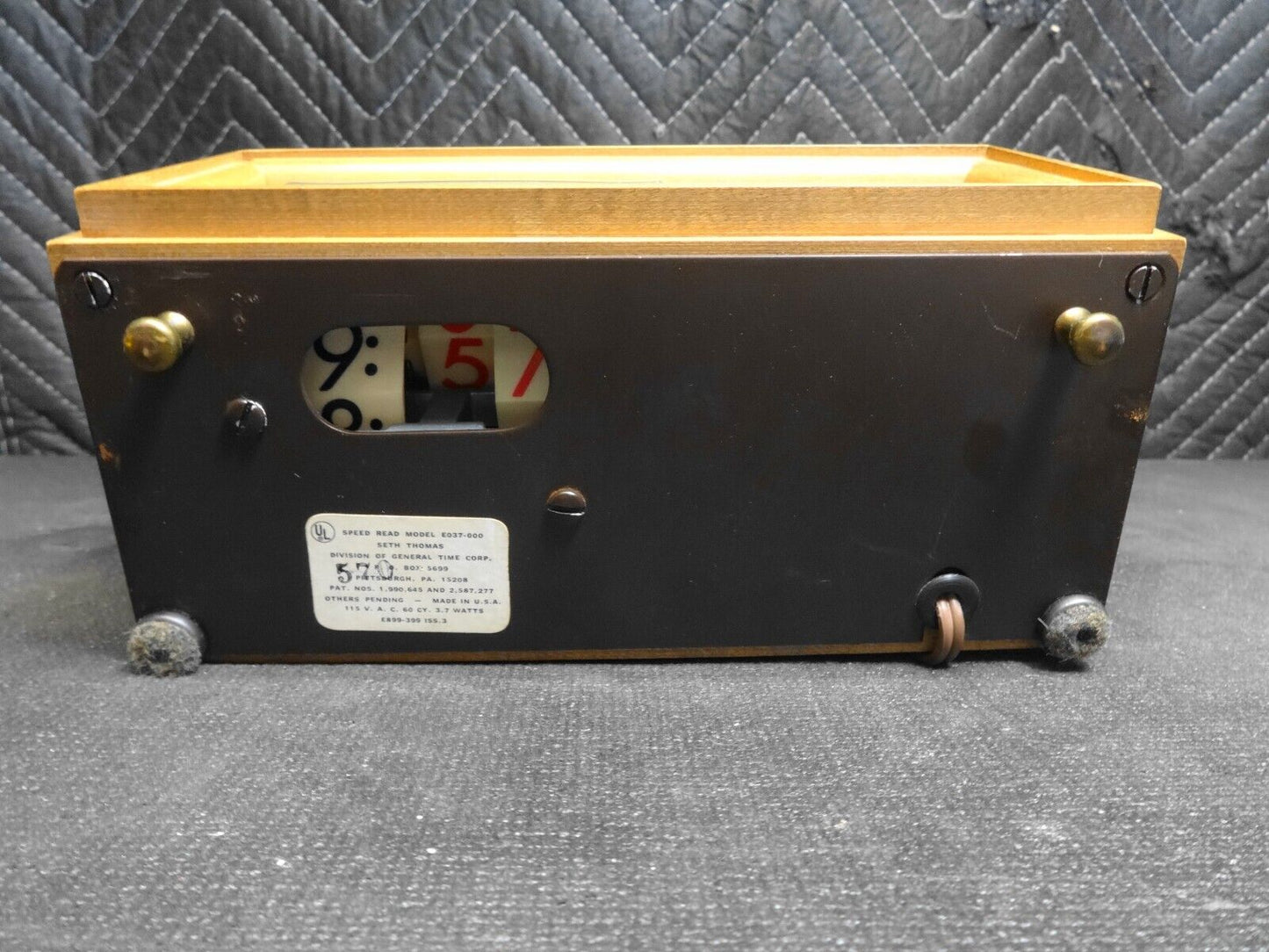 Seth Thomas Vintage Speed Read Flip Clock Maple Wood Model E037-000 - Working