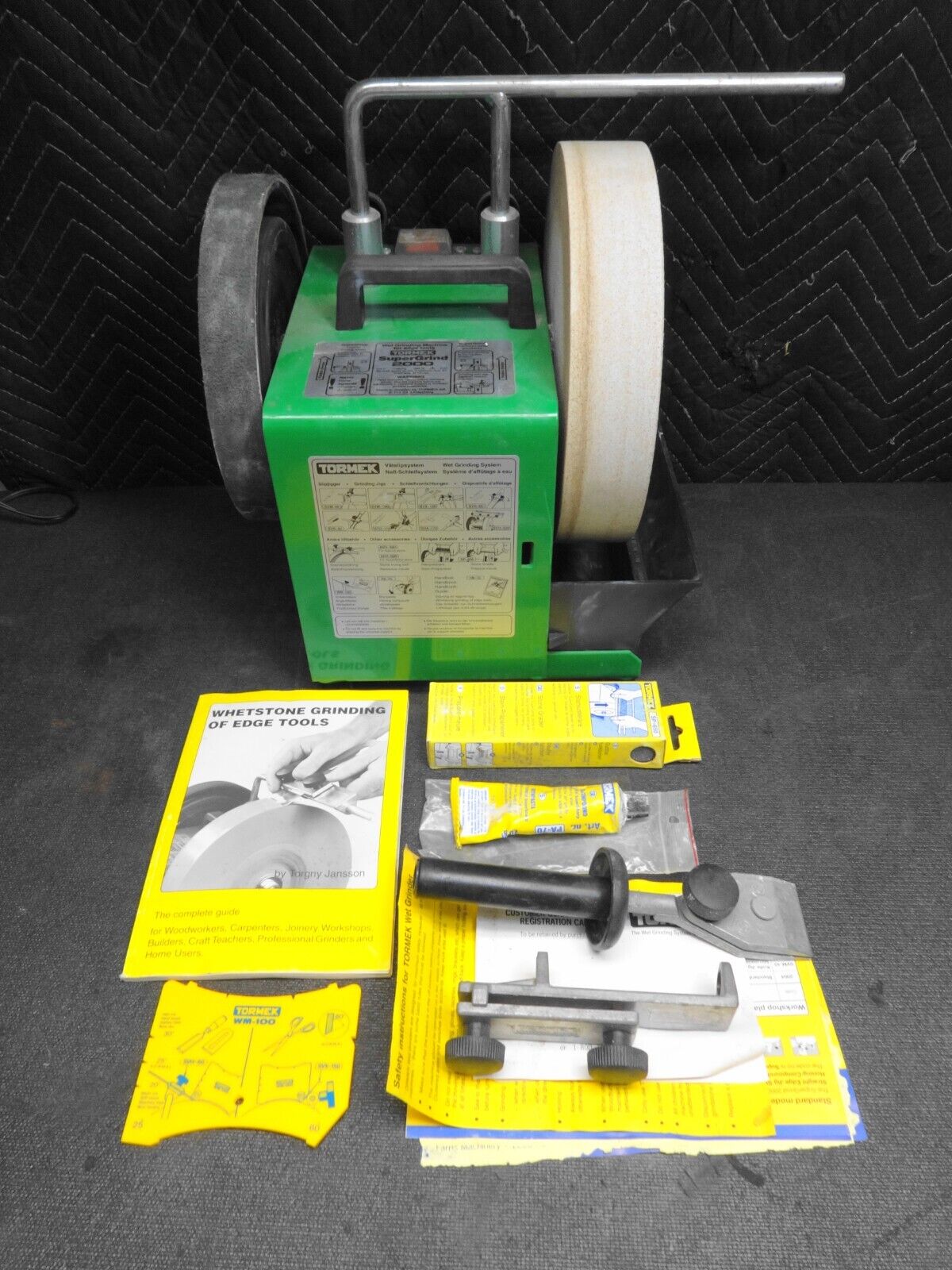 Tormek SuperGrind 2000 Water Cooled Grinding Machine w/ Accessories