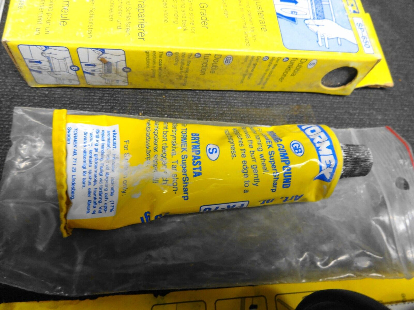 Tormek SuperGrind 2000 Water Cooled Grinding Machine w/ Accessories