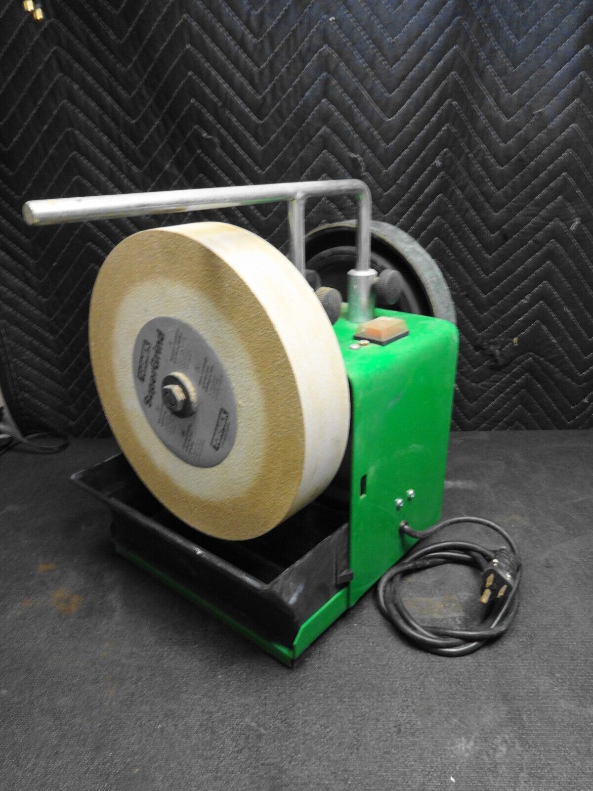 Tormek SuperGrind 2000 Water Cooled Grinding Machine w/ Accessories