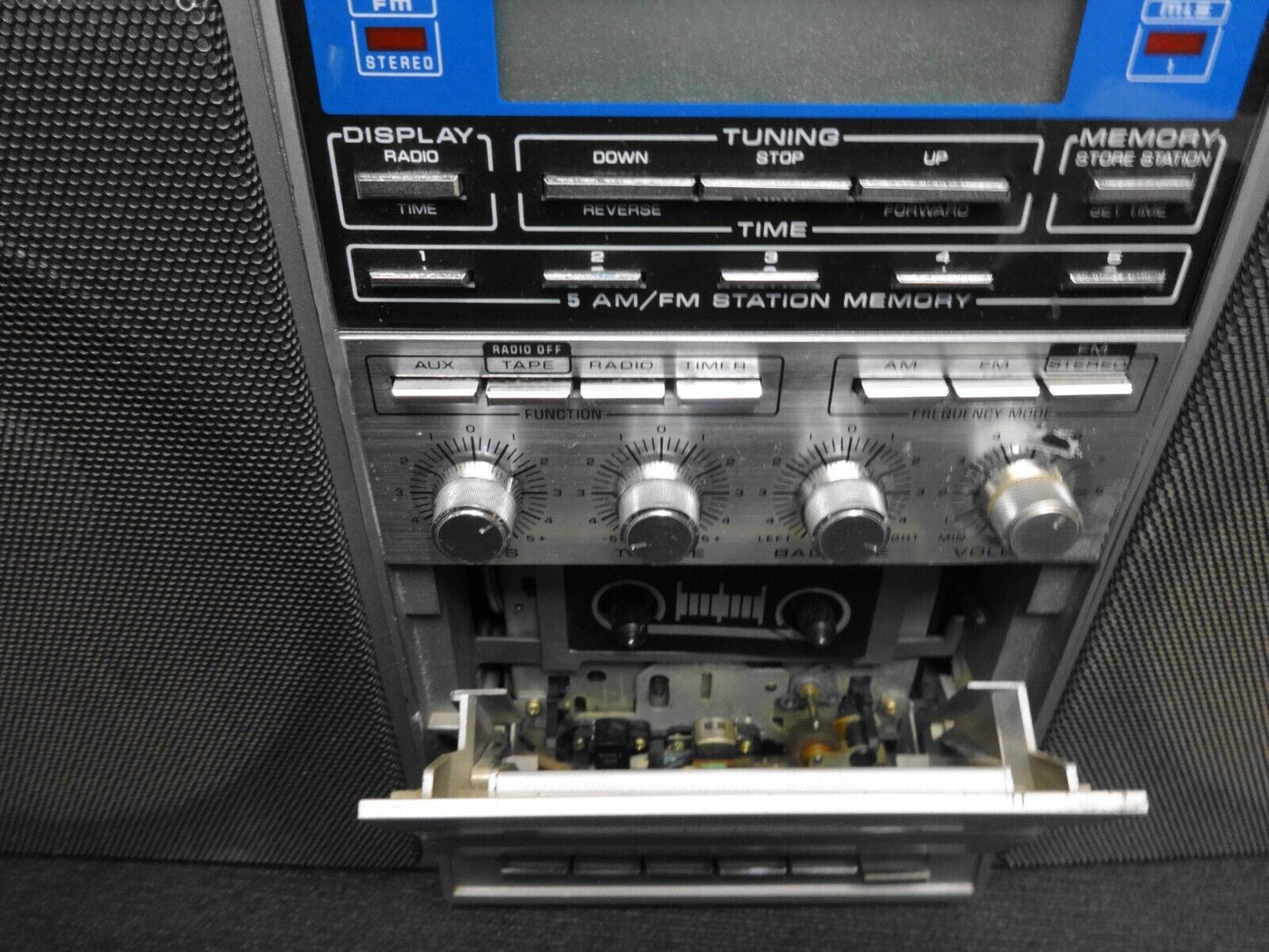 VTG General Electric GE 3-6035A Radio/Cassette Boombox Ghetto Blaster