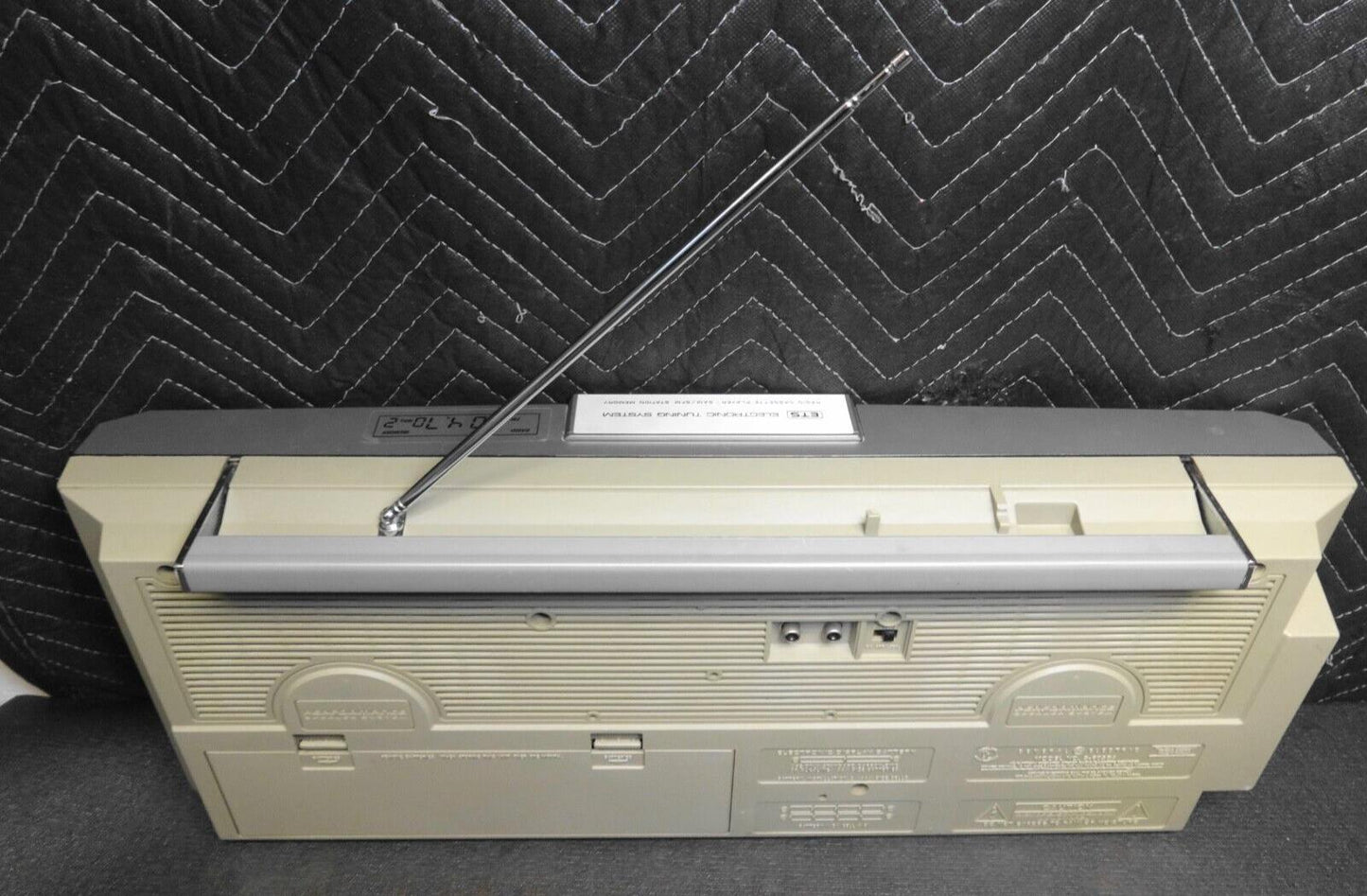 VTG General Electric GE 3-6035A Radio/Cassette Boombox Ghetto Blaster