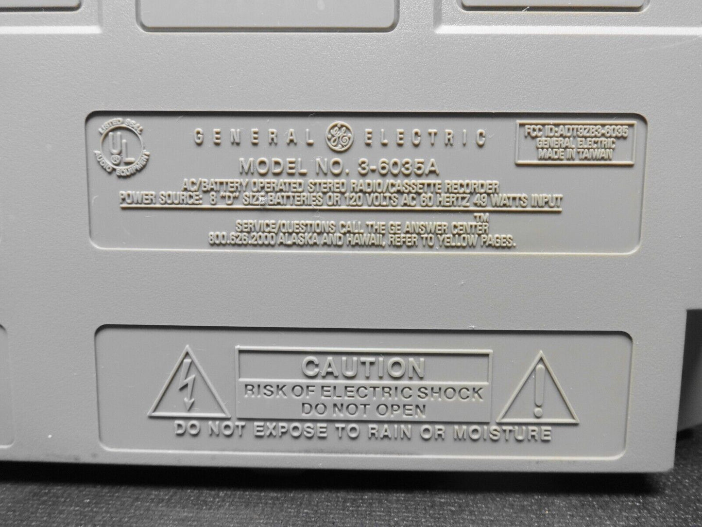 VTG General Electric GE 3-6035A Radio/Cassette Boombox Ghetto Blaster