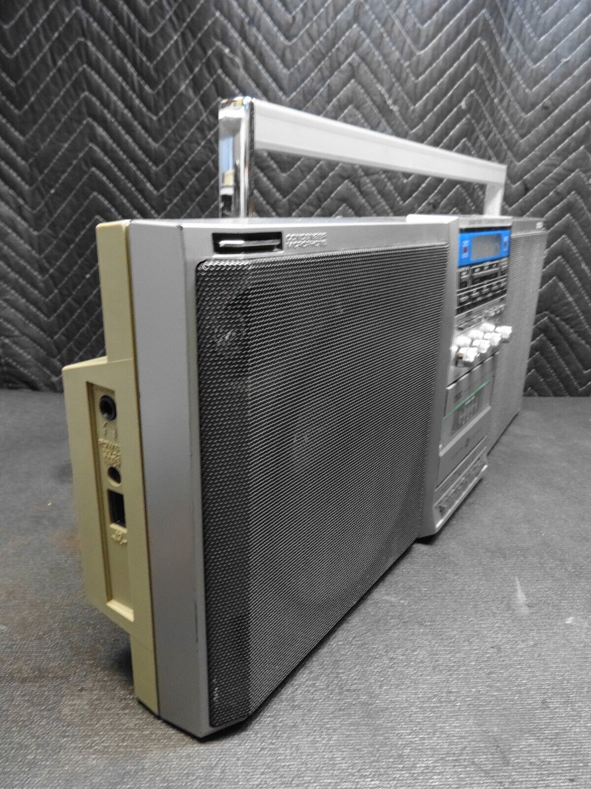 VTG General Electric GE 3-6035A Radio/Cassette Boombox Ghetto Blaster