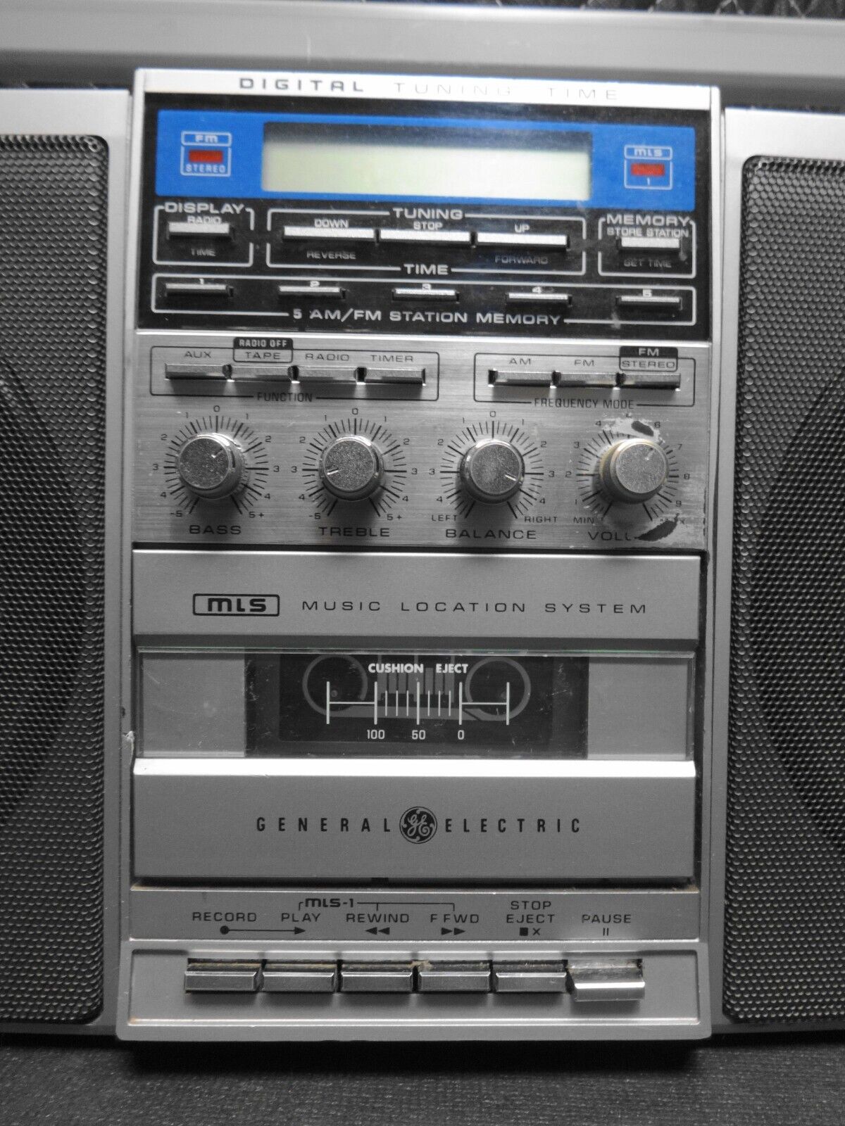 VTG General Electric GE 3-6035A Radio/Cassette Boombox Ghetto Blaster