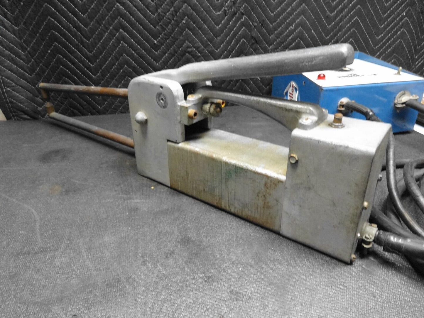 1.5 KVA MILLER MODEL #WT-1508 RESISTANCE SPOT WELDER