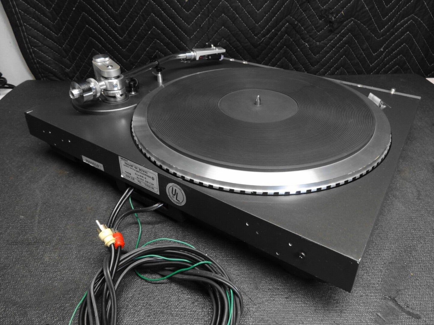 Hitachi HT-660 Direct Drive Automatic Turntable - *SERVICED* - No Dust Cover