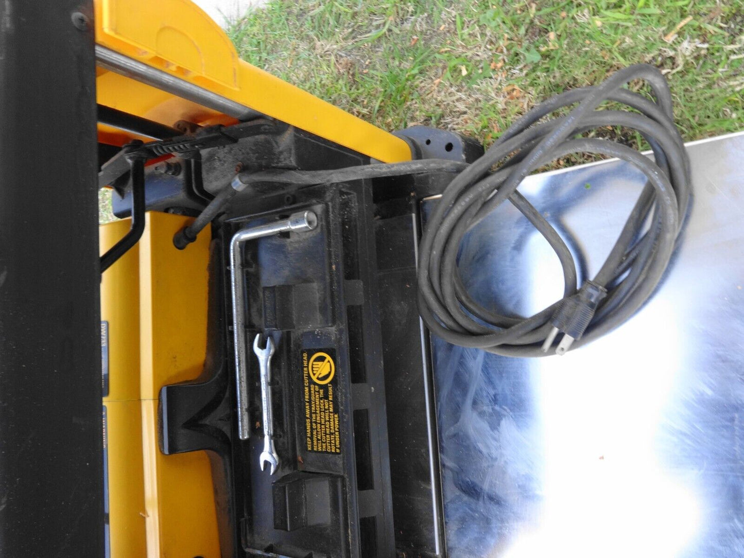 Dewalt DW733 12 1/2" Thickness Planer