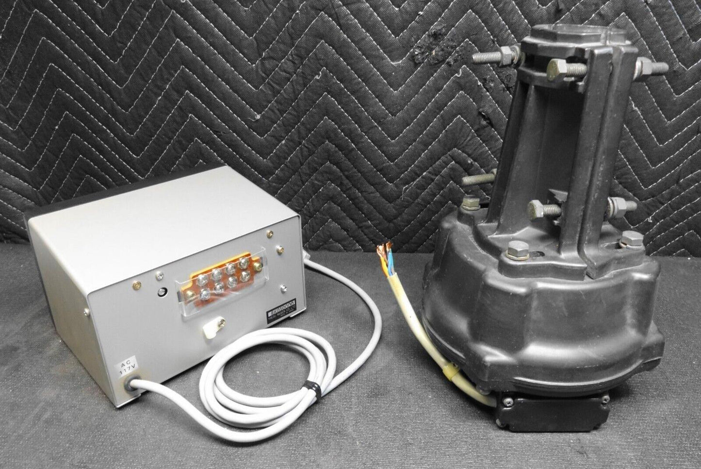 Yaesu G-400RC Controller & 7501-001 Rotor - Tested and verified working