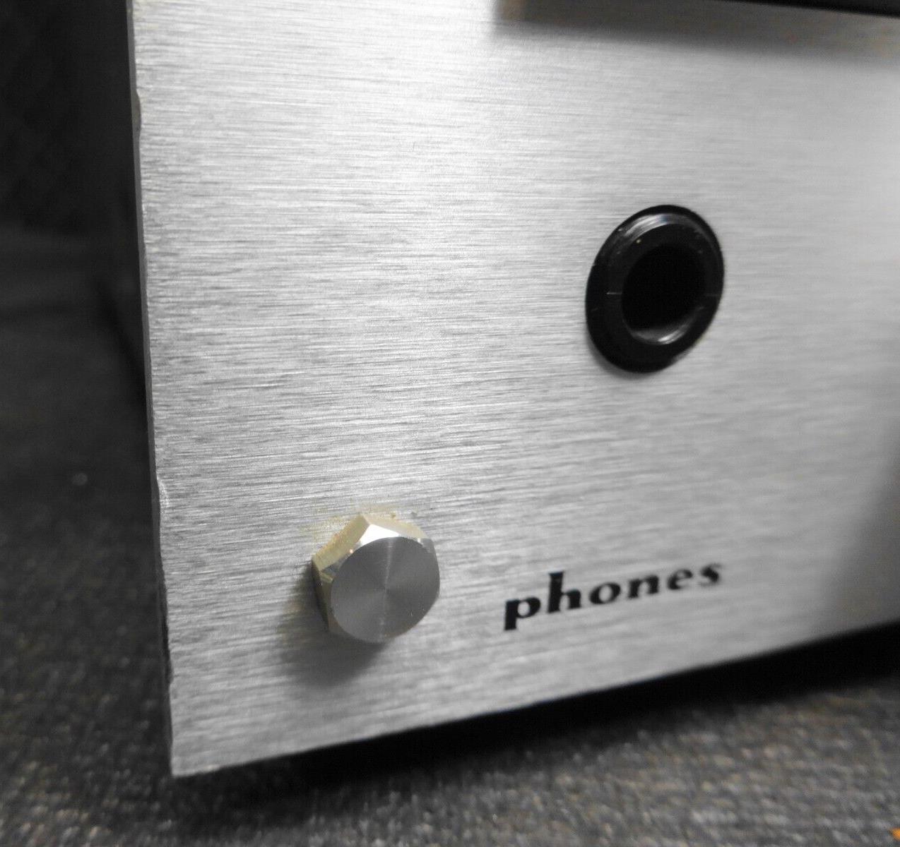 Vintage Marantz 2215B 15W AM/FM Stereo Receiver - 1973 - *SERVICED*