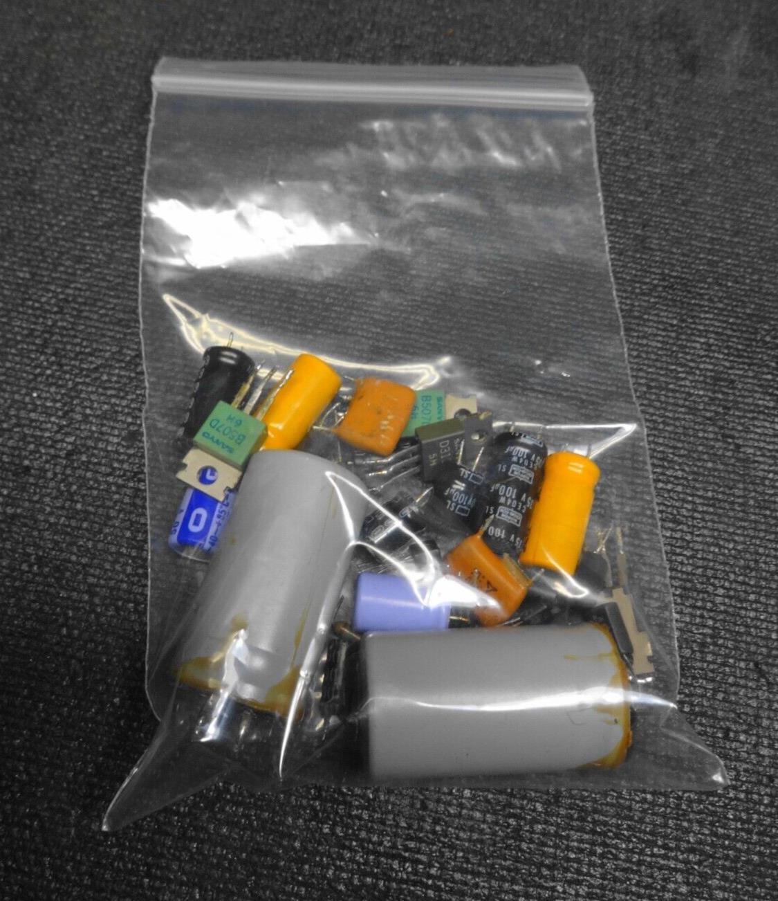 Vintage Marantz 2215B 15W AM/FM Stereo Receiver - 1973 - *SERVICED*