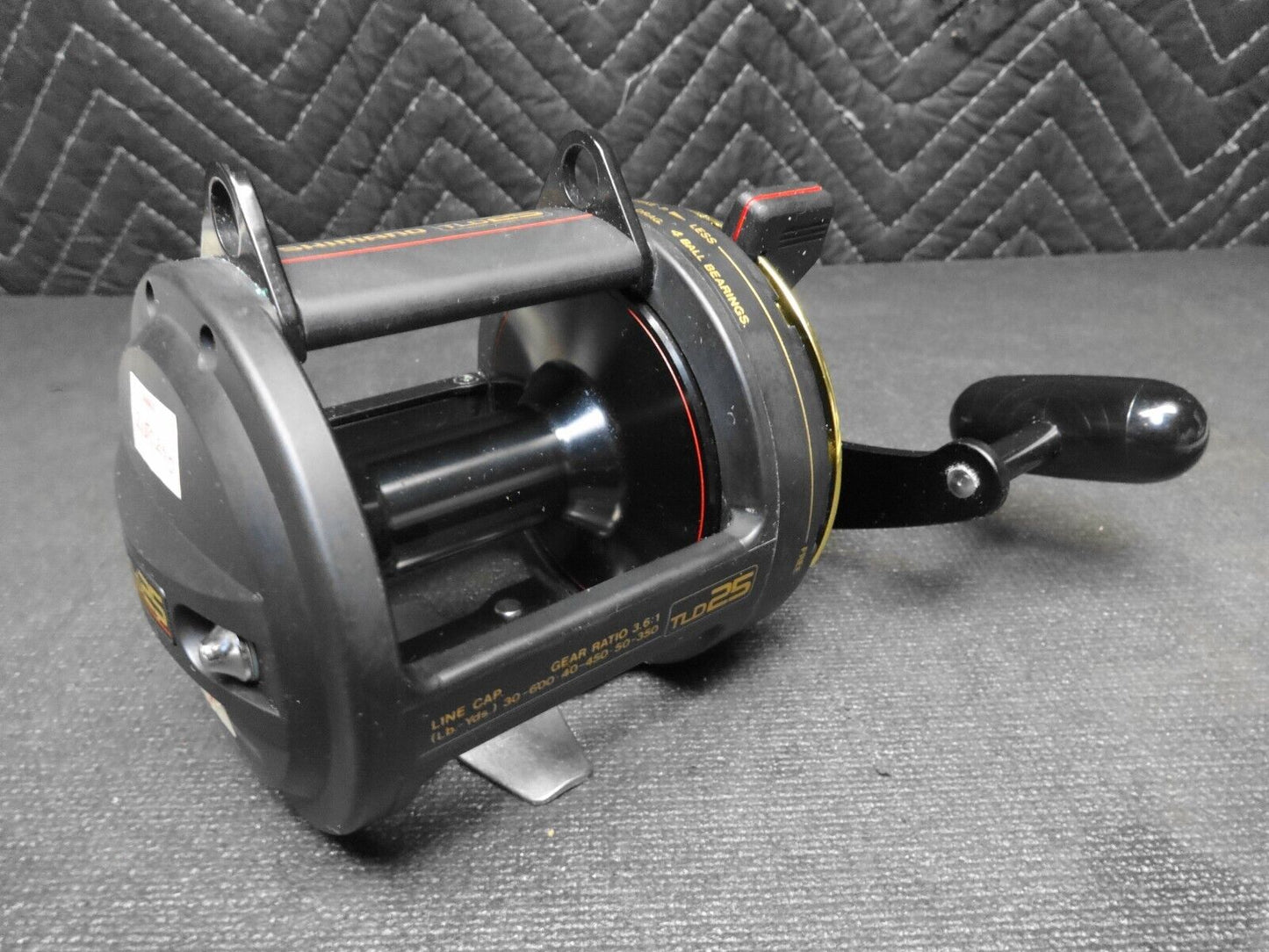 Shimano TLD 25 Conventional Saltwater Fishing Reel - Graphite Body - New No Box