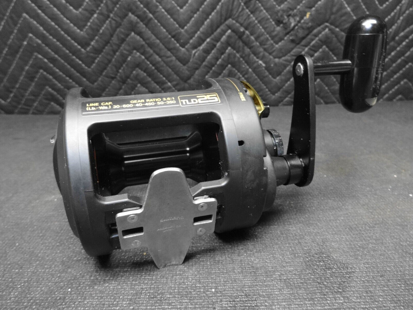 Shimano TLD 25 Conventional Saltwater Fishing Reel - Graphite Body - New No Box