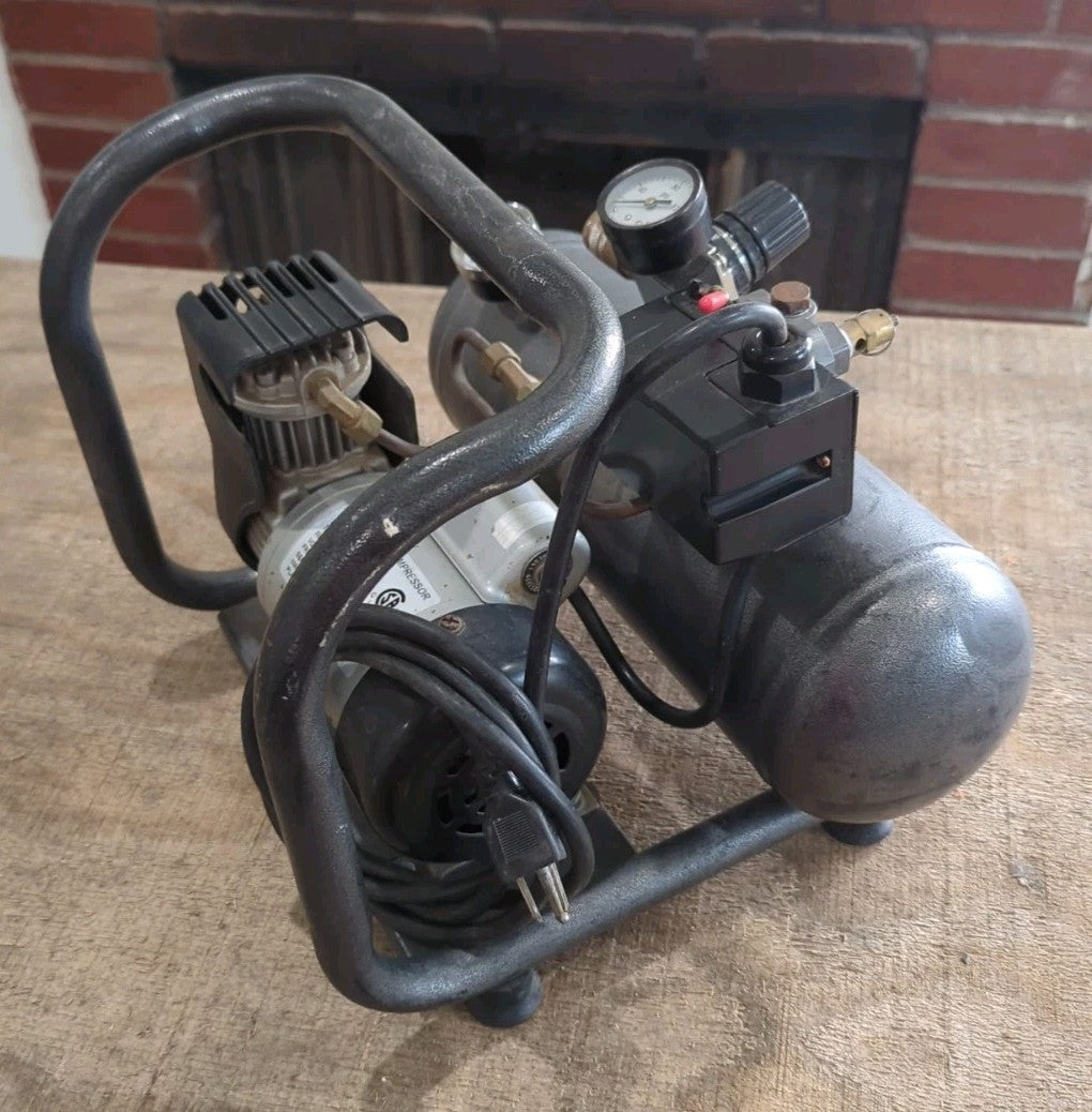 Senco AIr Compressor PC1010