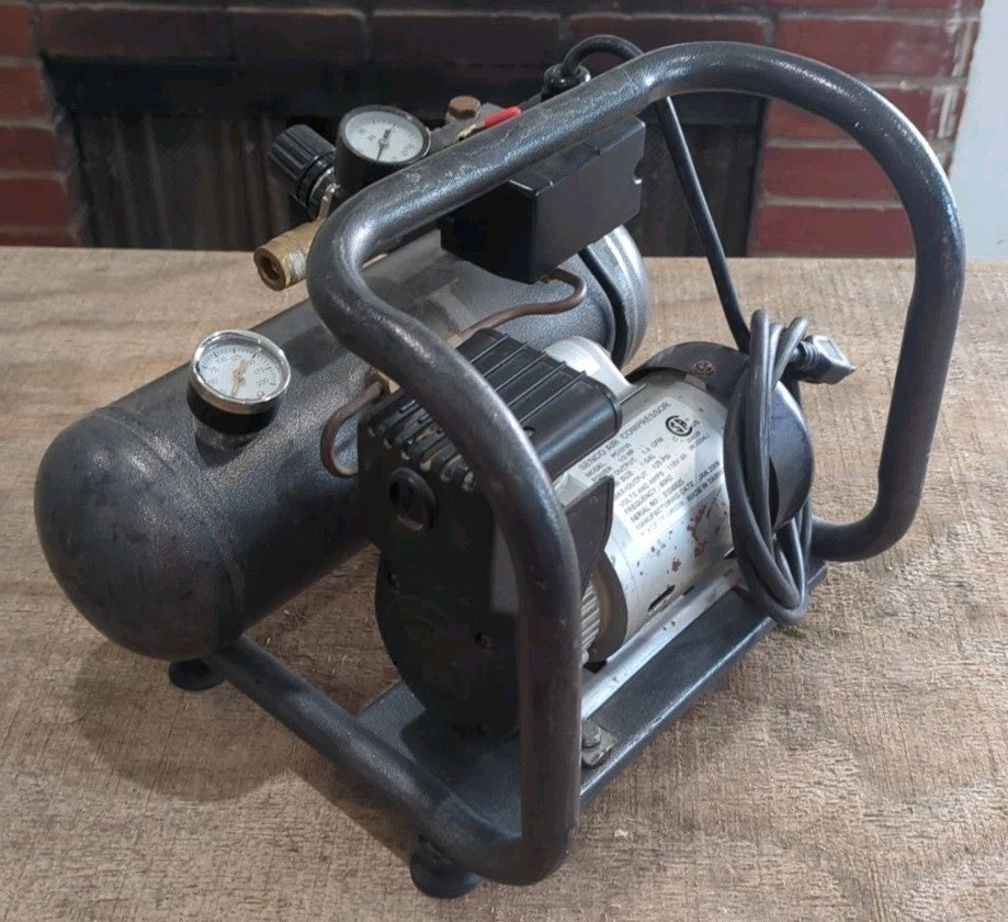 Senco AIr Compressor PC1010