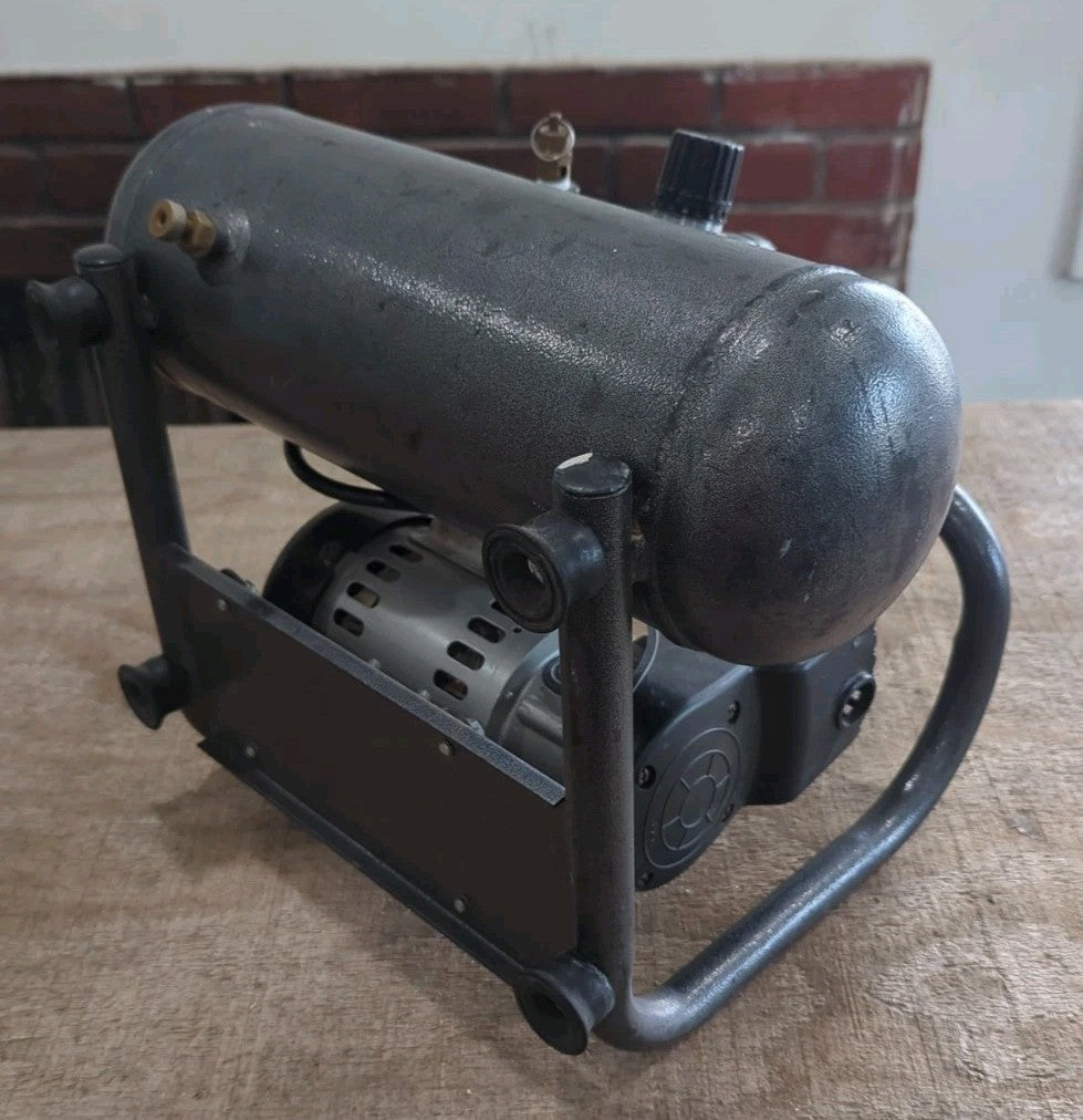 Senco AIr Compressor PC1010