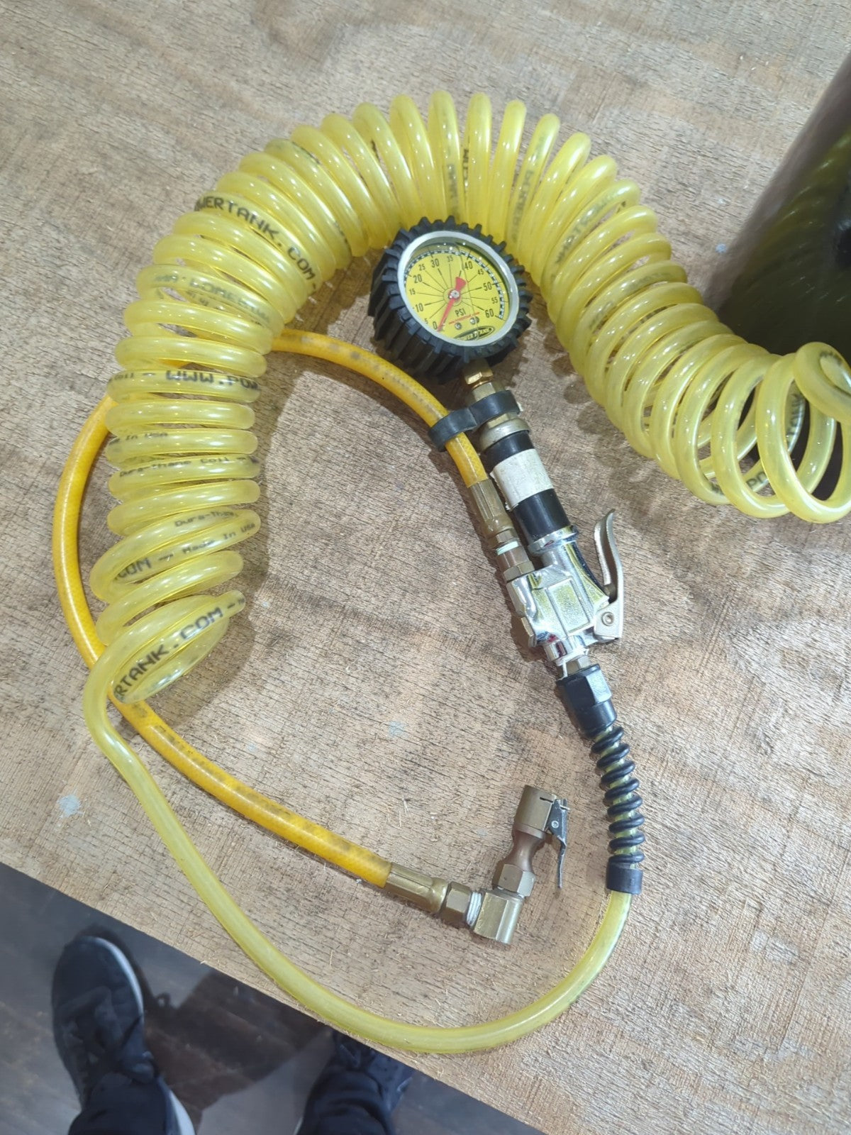 Power Tank 10 lb CO2 cylinder W/ Hose Regulator and Inflator - Off-road Jeep