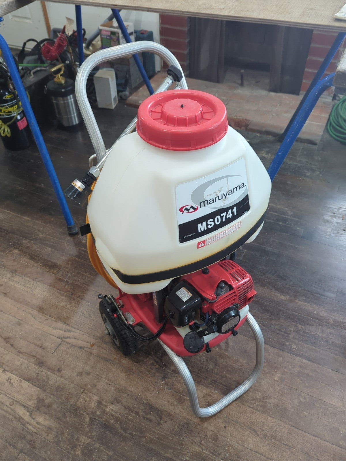 Maruayama Compact Sprayer Engine Powered MS0741 30.1cc Backpack Sprayer W/ Cart4