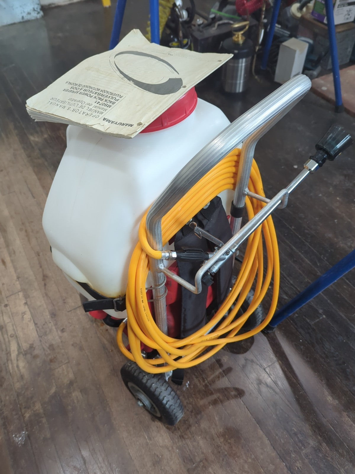 Maruayama Compact Sprayer Engine Powered MS0741 30.1cc Backpack Sprayer W/ Cart4