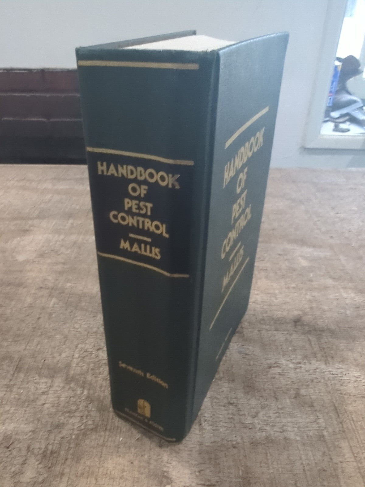 Handbook of Pest Control Arnold Mallis 7th Edition Hardcover HC FREE SHIPPING