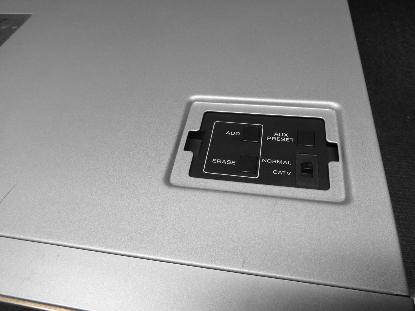 Vintage SONY BETAMAX SL-2710 - *SERVICED*