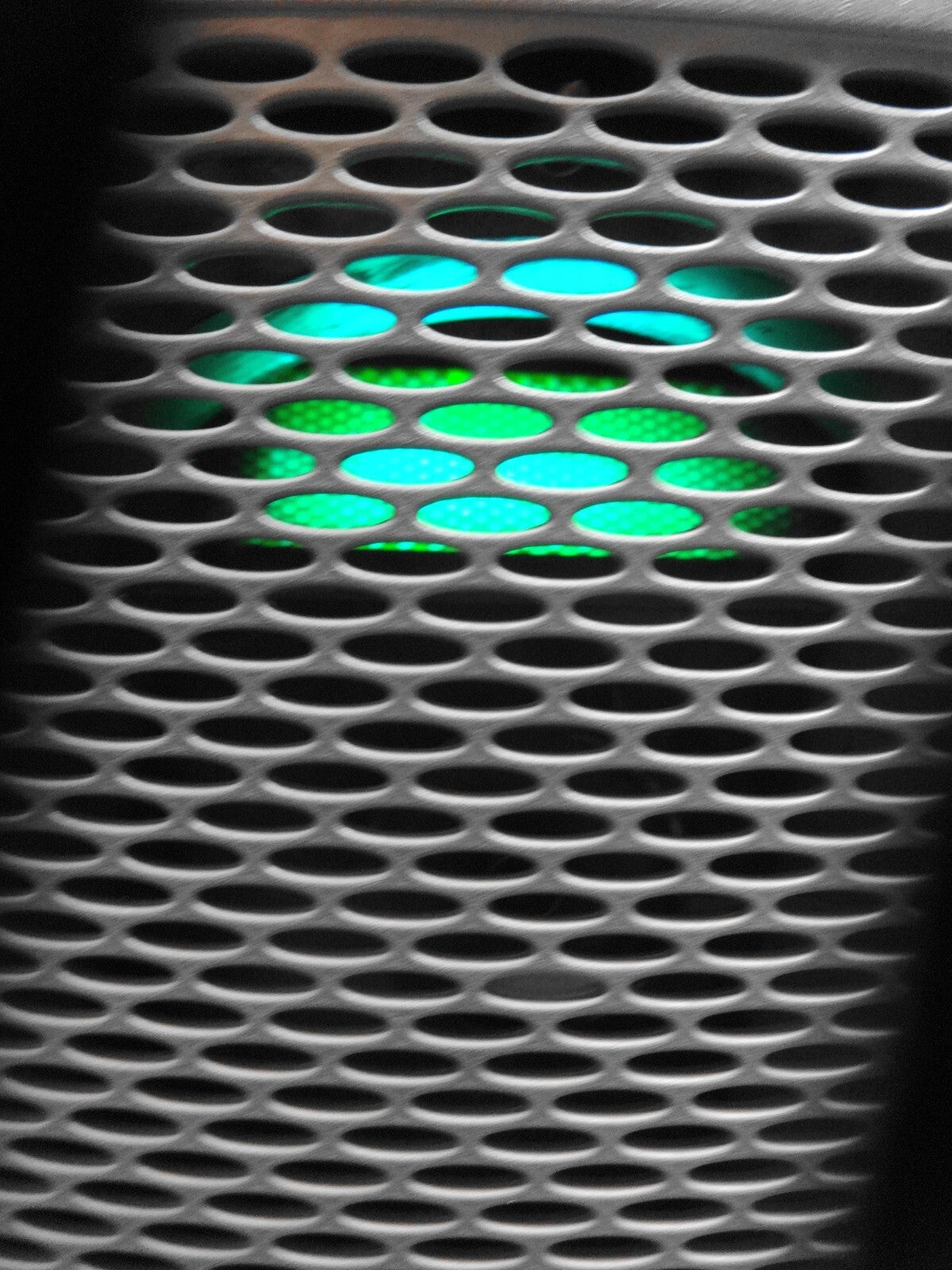 Fresh Air 2.1 by EcoQuest Air Purifier / Ionizer / Sanitizer w/ Remote & Manual