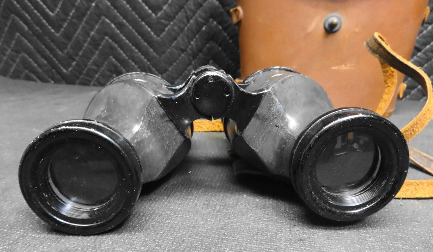 UNIVERSAL CAMERA CORP BINOCULARS M6 6×30 WW2 US ARMY ISSUE 1942 + M17 Case