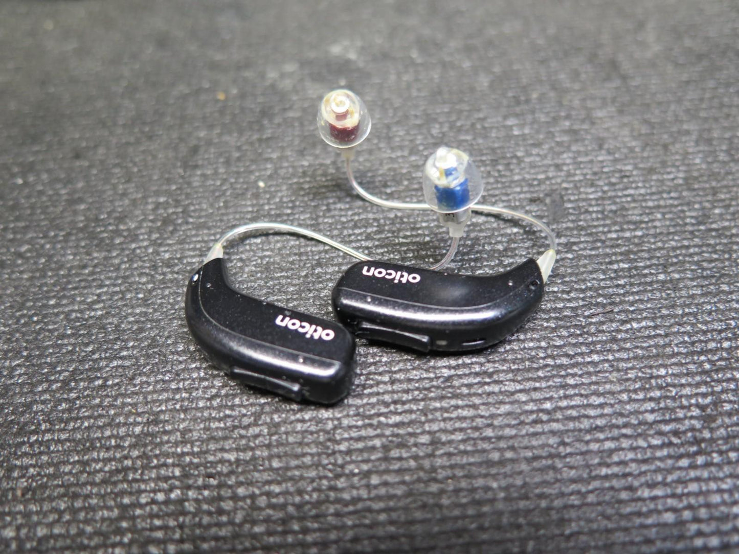 Oticon Real 1 miniRITE R Rechargeable Hearing Aids with Smart Charger - Black