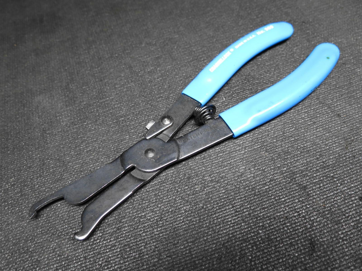 CHANNELLOCK ELECTRICAL 8-1/2" LOCKNUT PLIERS, MODEL NO. 960